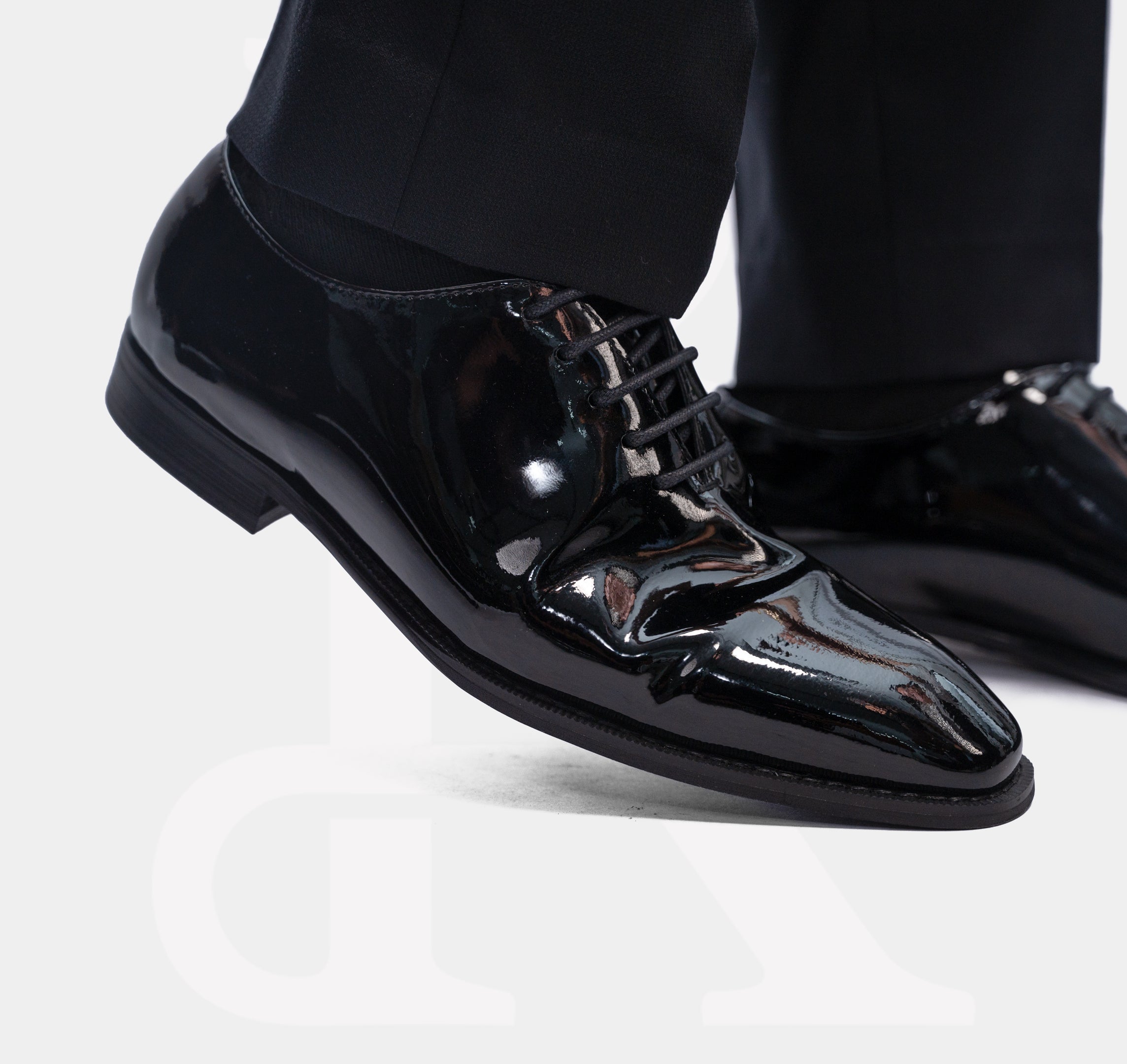 Tuxedo Wholecut Oxford - Black MF19626-5-PATENT